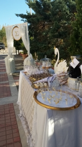 στολισμος εκκλησιας βαπτισης για κοριτσι με candy bar θεμα κυκνος